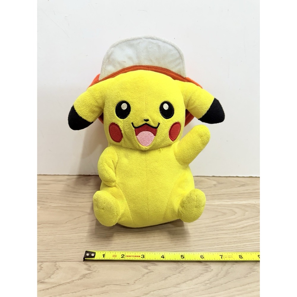 Pokemon Pikachu With Ash's‎ Hat Plush 10" TOMY 2017 Wearing A Hat